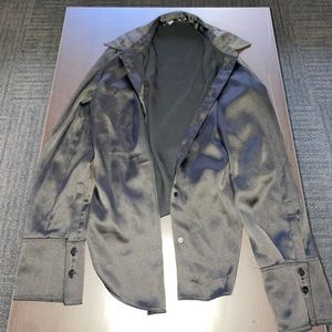 Lon sleeve button up